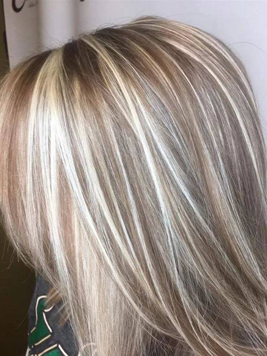 Каким цветом можно сделать мелирование на светлые волосы